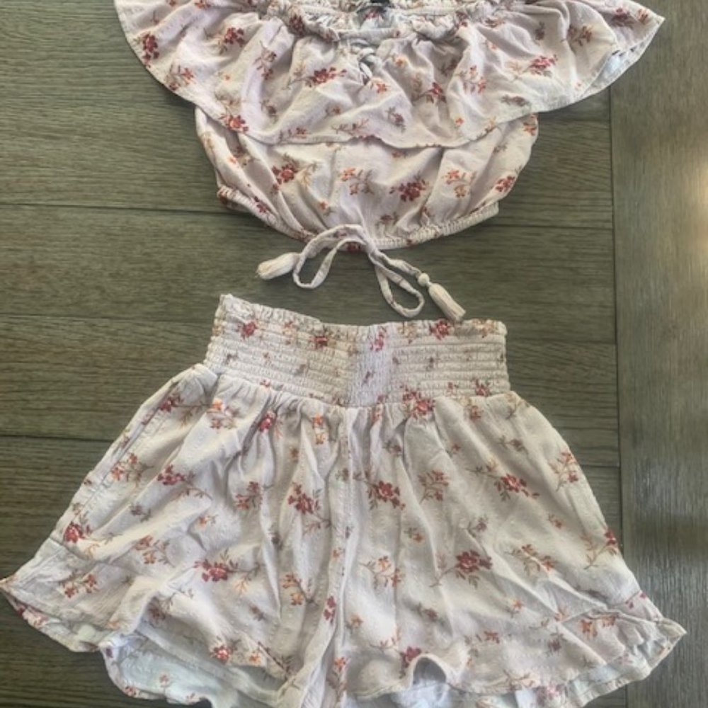 American Eagle Outfit